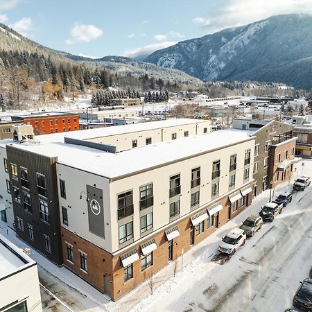 Basecamp Suites Revelstoke Dış mekan fotoğraf