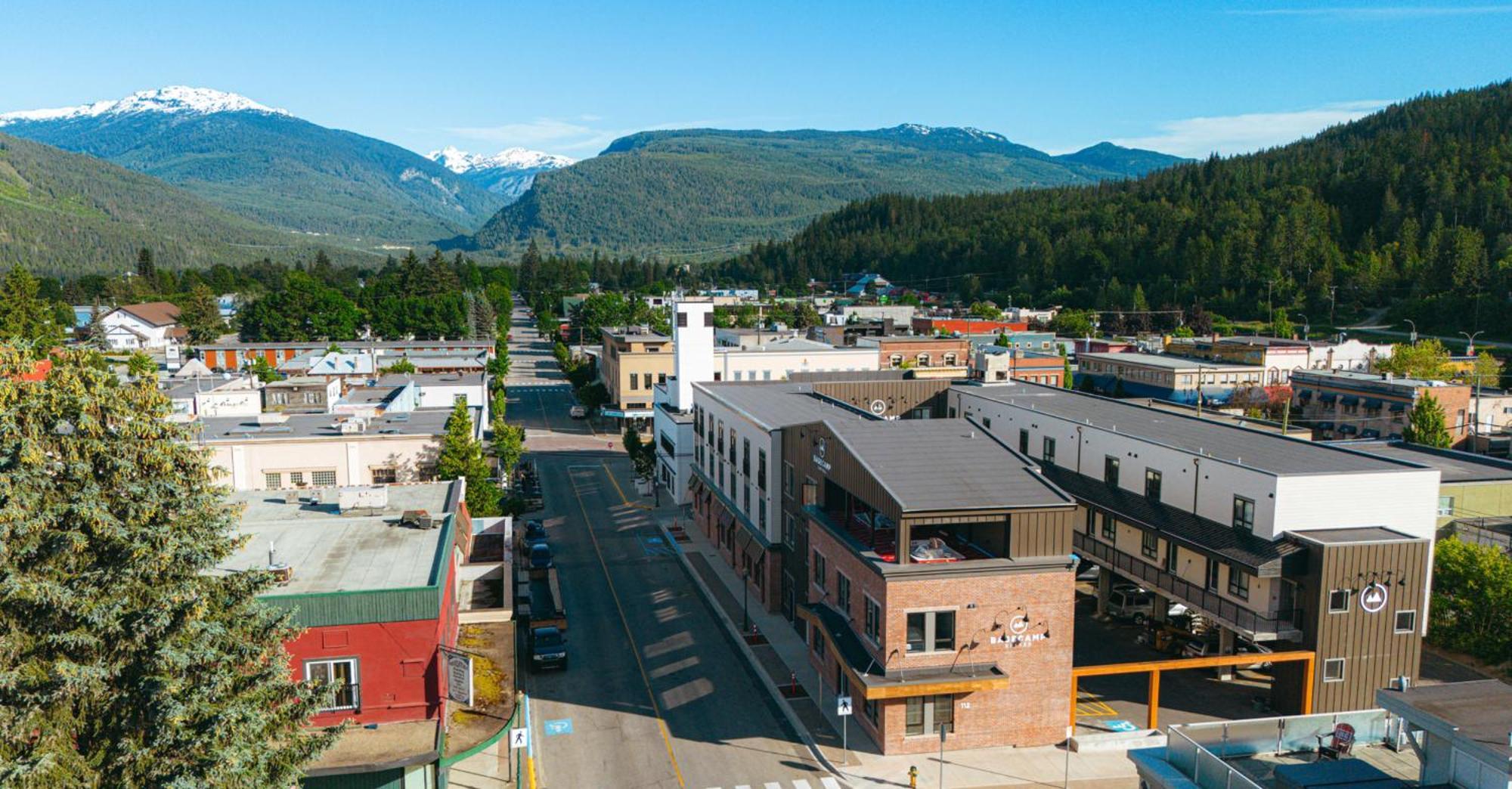 Basecamp Suites Revelstoke Dış mekan fotoğraf