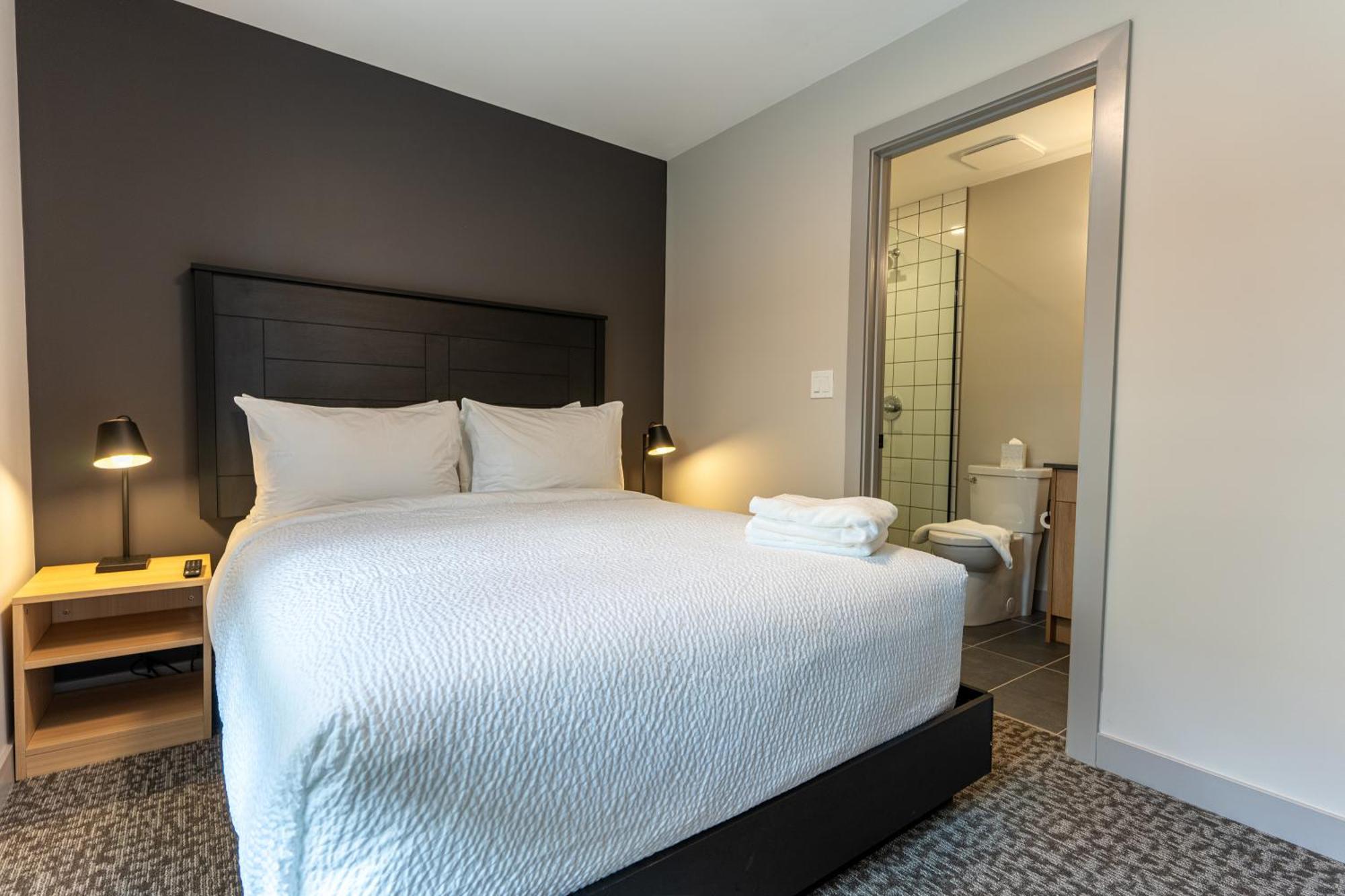 Basecamp Suites Revelstoke Dış mekan fotoğraf