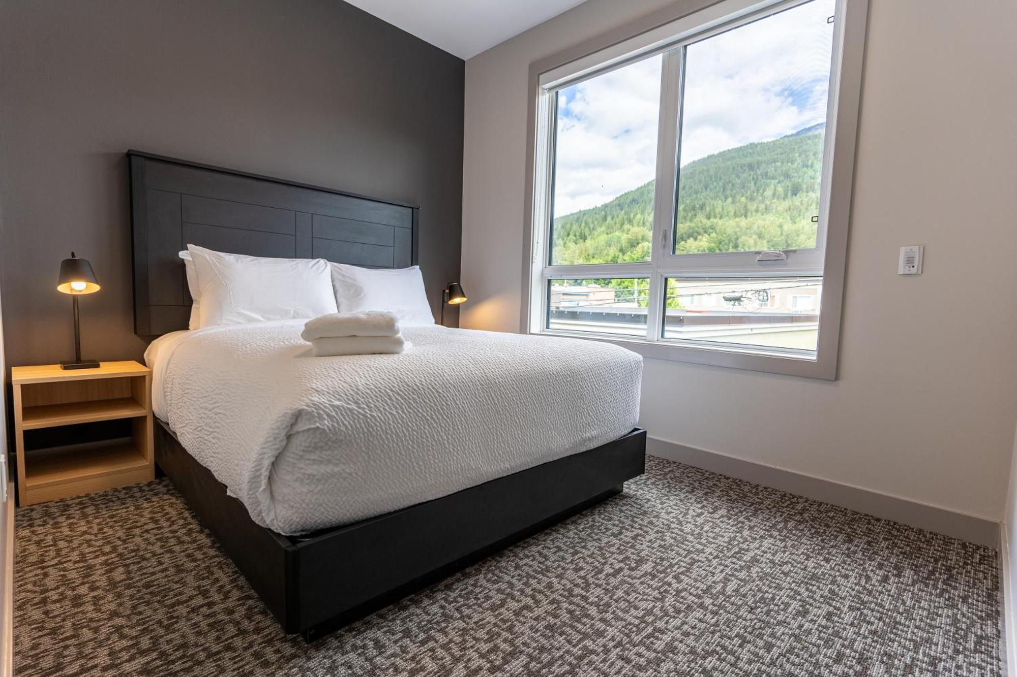 Basecamp Suites Revelstoke Dış mekan fotoğraf