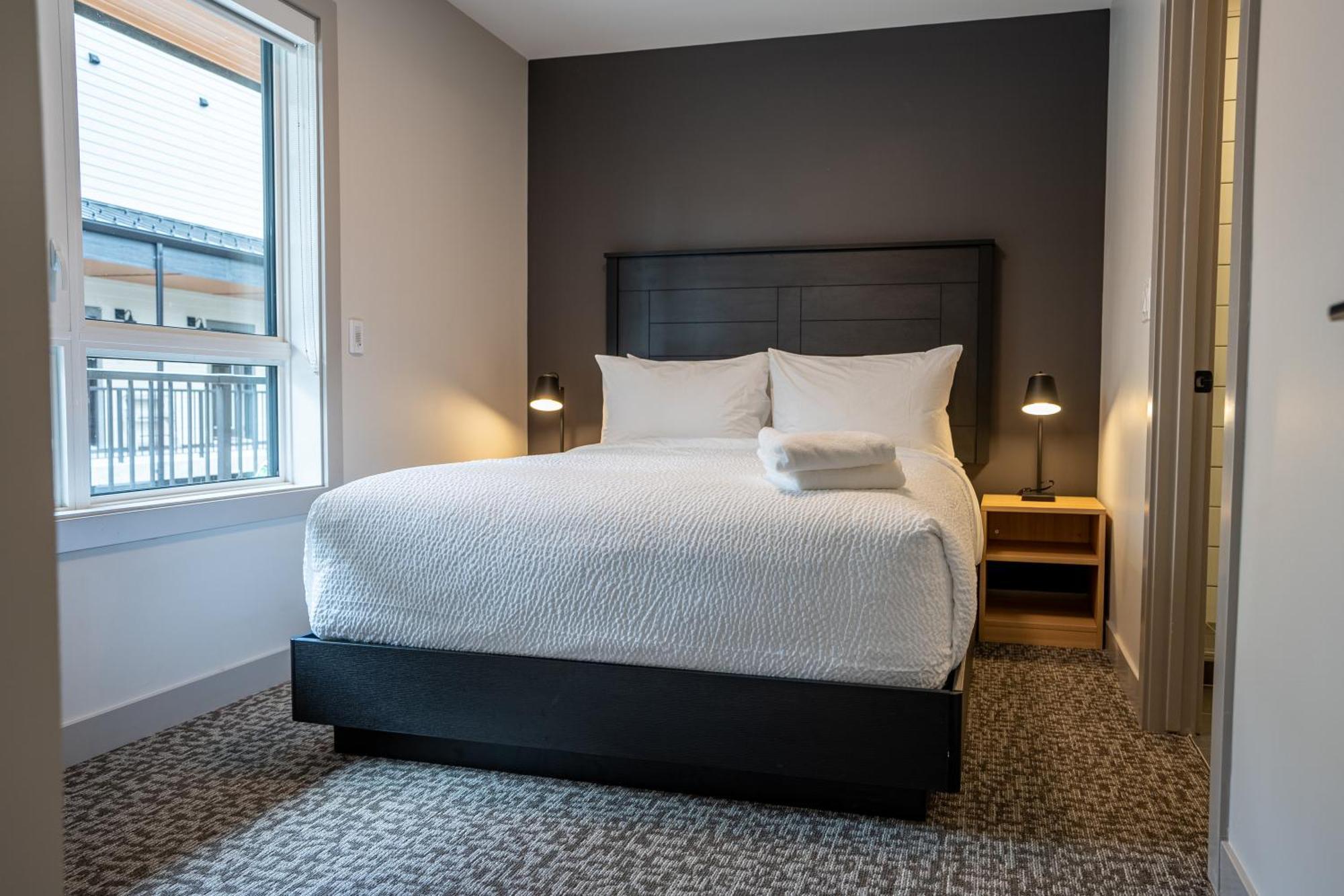 Basecamp Suites Revelstoke Oda fotoğraf