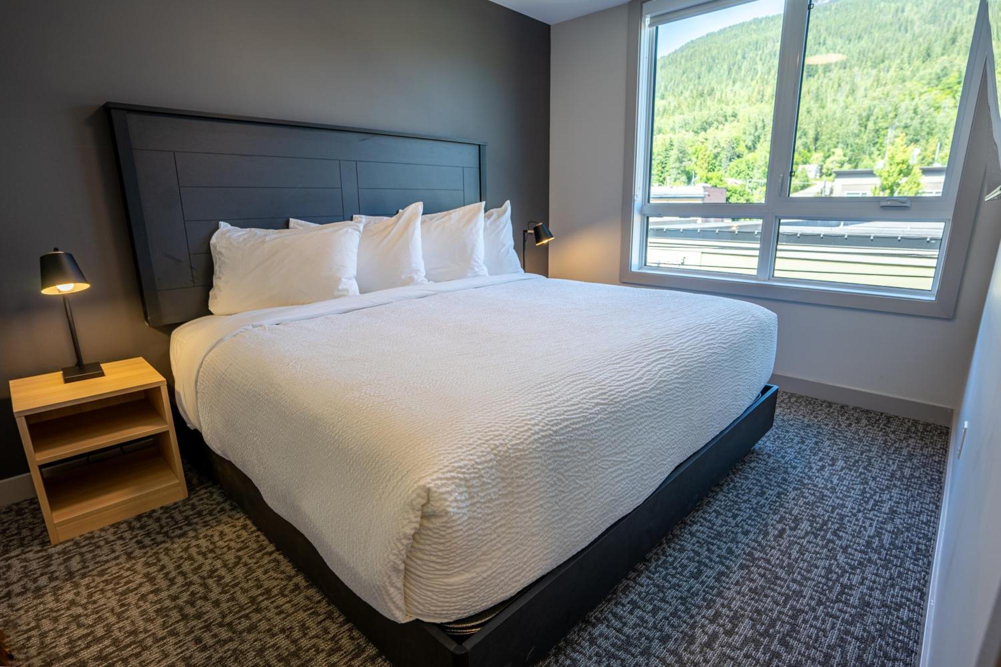 Basecamp Suites Revelstoke Oda fotoğraf