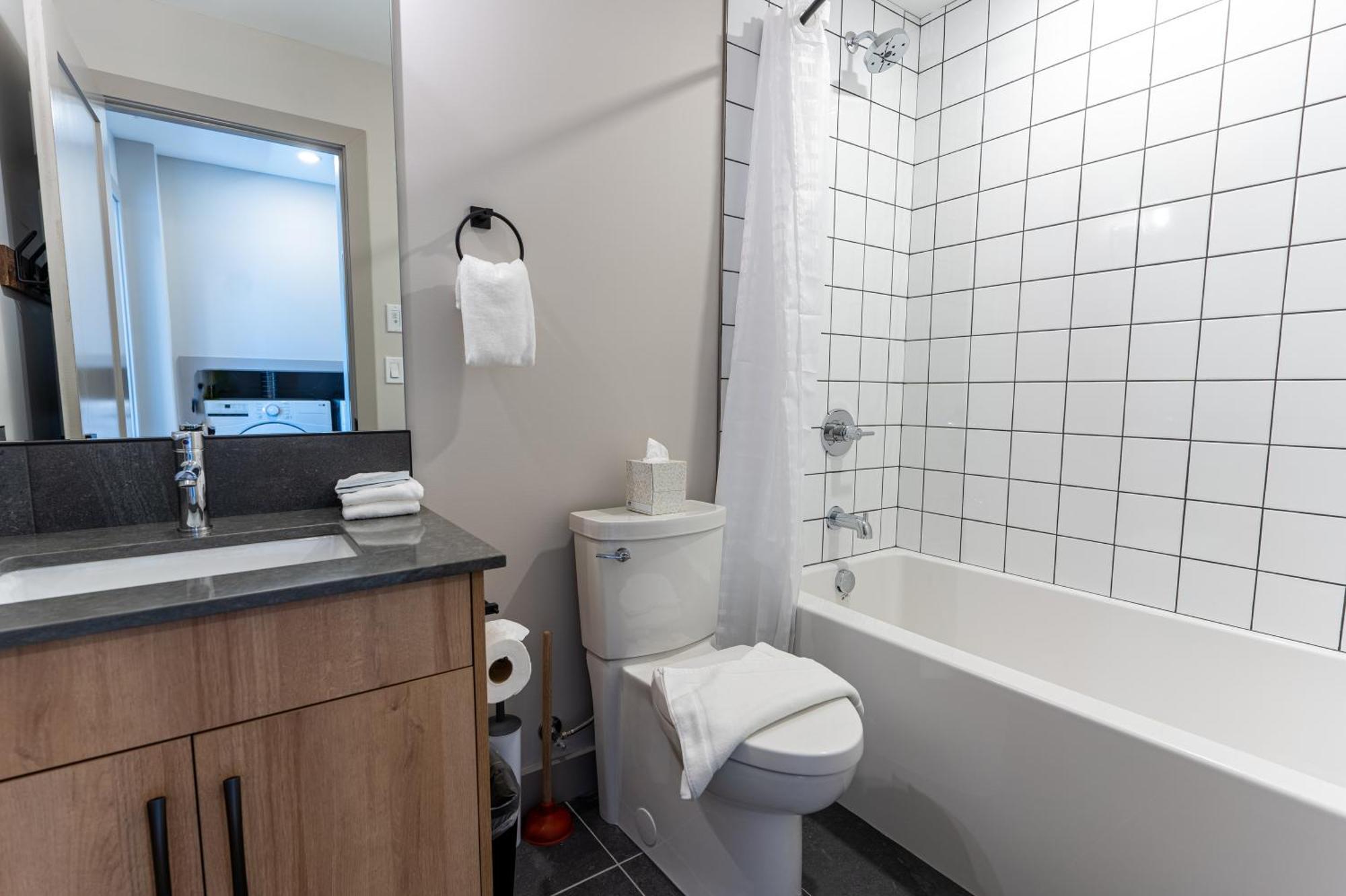 Basecamp Suites Revelstoke Oda fotoğraf