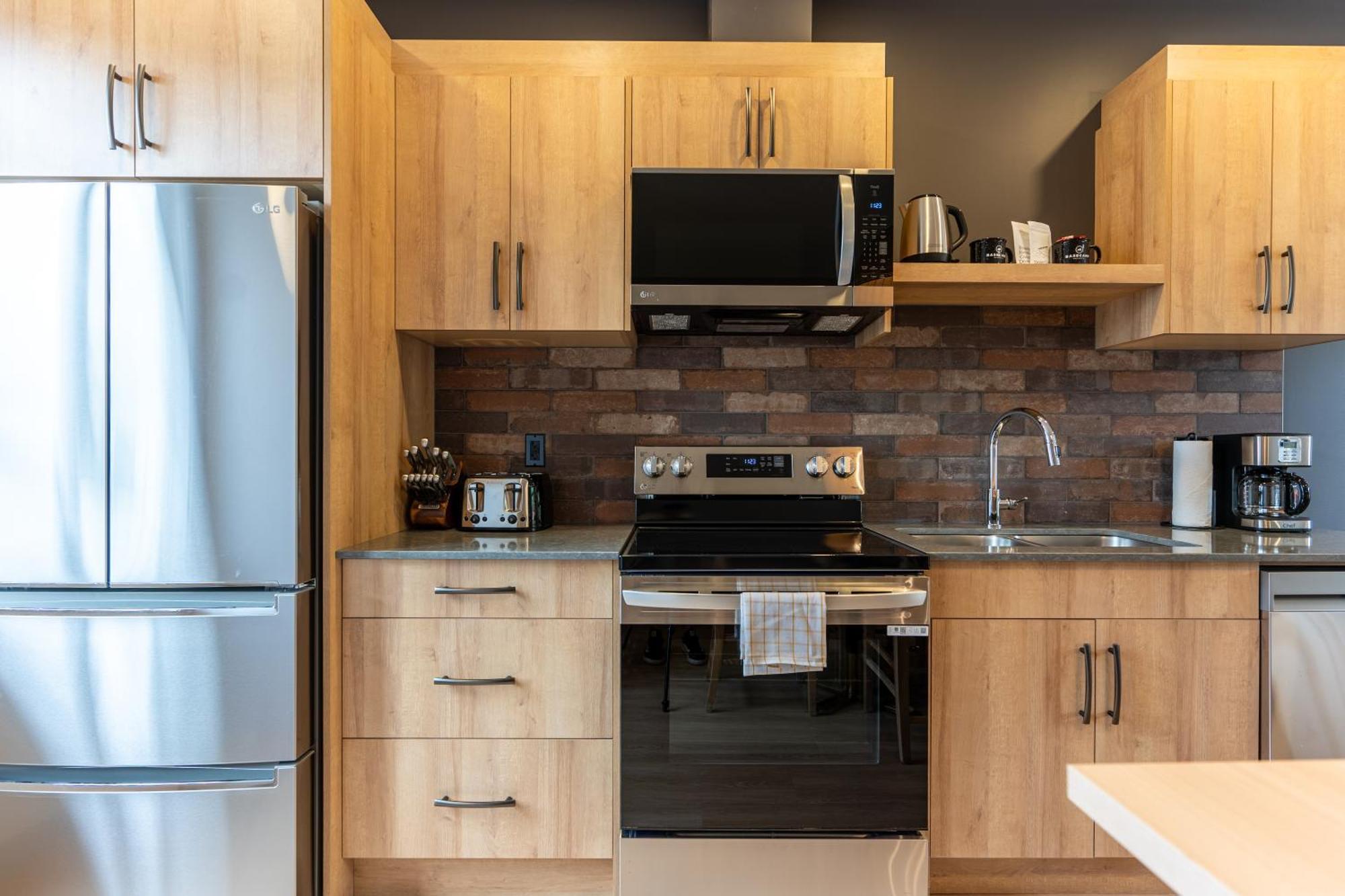 Basecamp Suites Revelstoke Oda fotoğraf