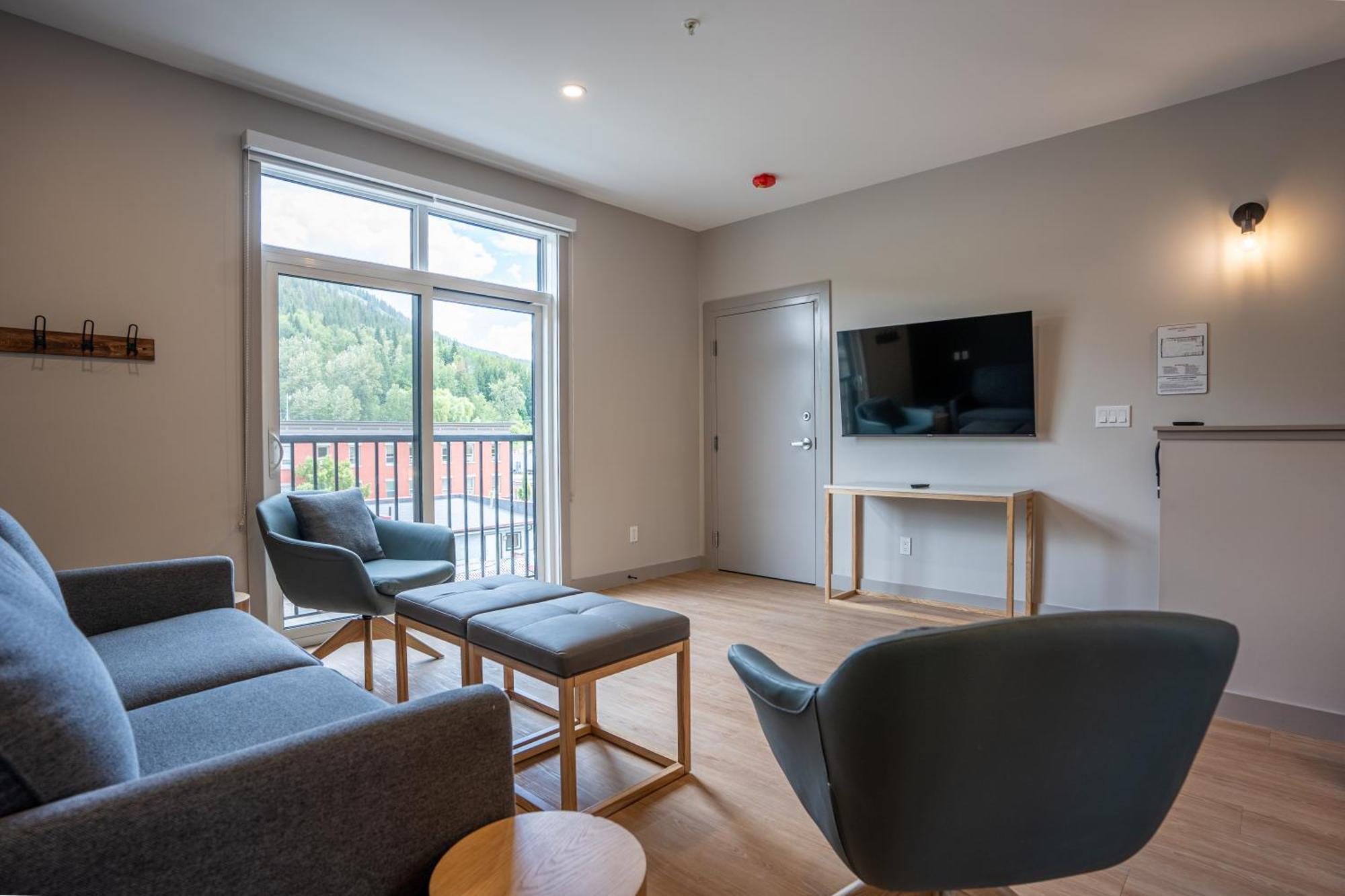 Basecamp Suites Revelstoke Dış mekan fotoğraf